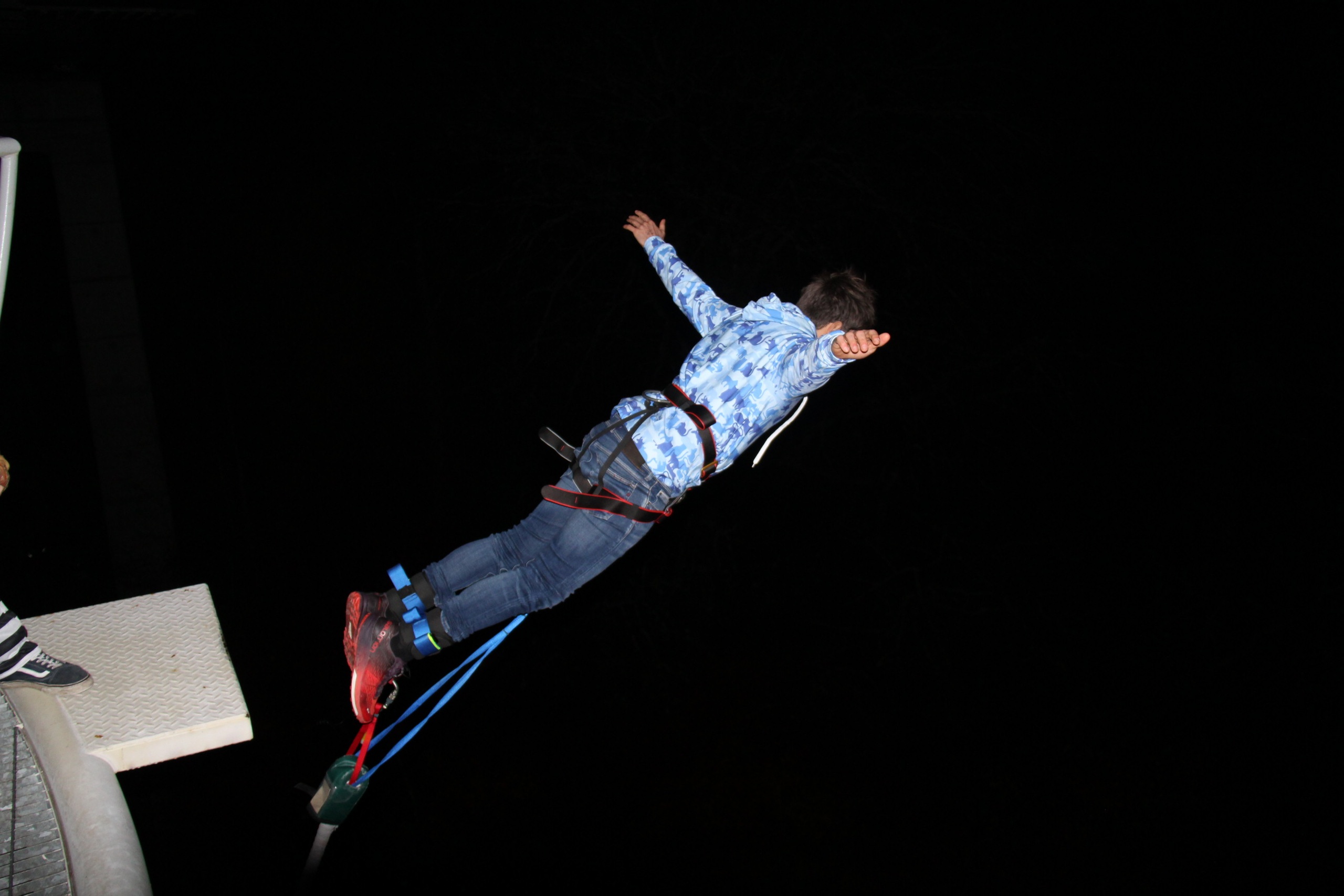 Black bungee sales